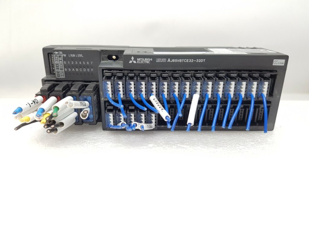 Mitsubishi AJ65VBTCE32-32DT — photo 1 of 8