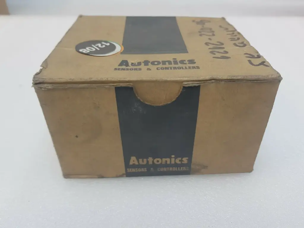 Autonics box for the M4W-DA-3 digital panel meter, worn with hand-written markings