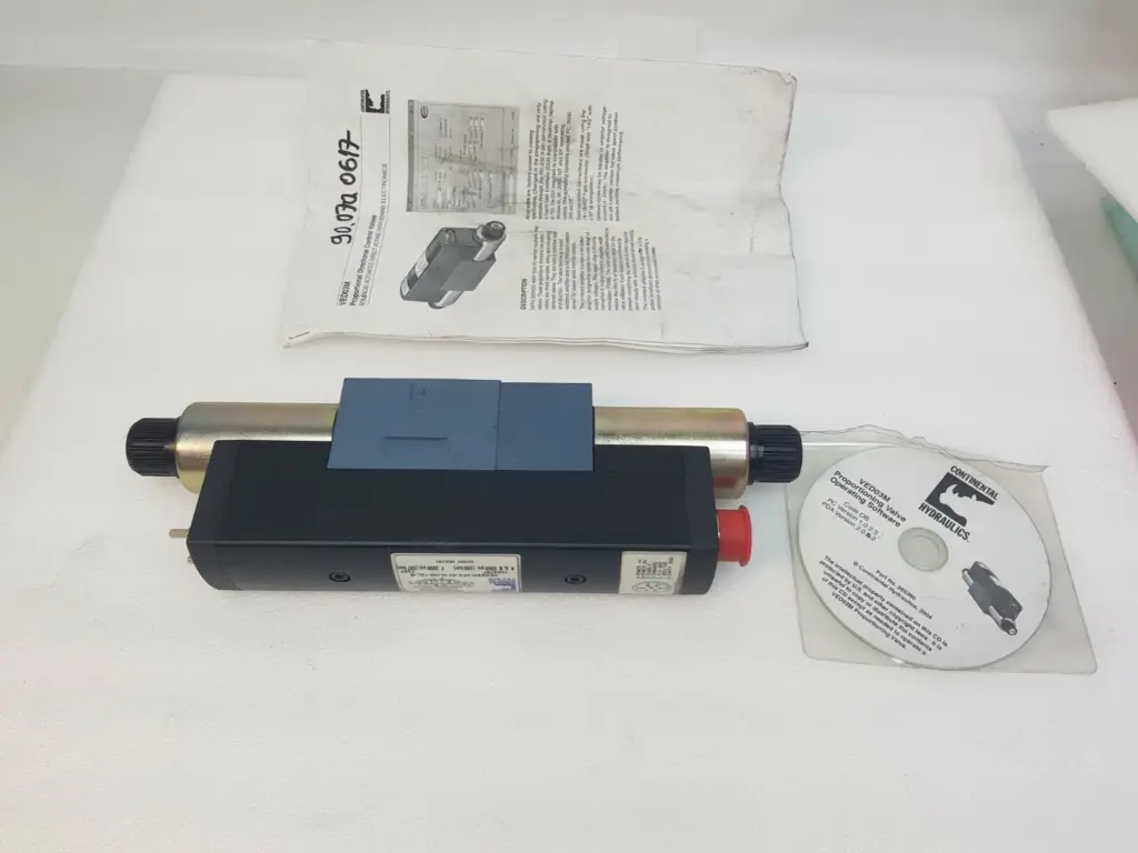 Continental VED03M-3FC-03-G-OB-12L-B proportional valve with leaflet and software CD