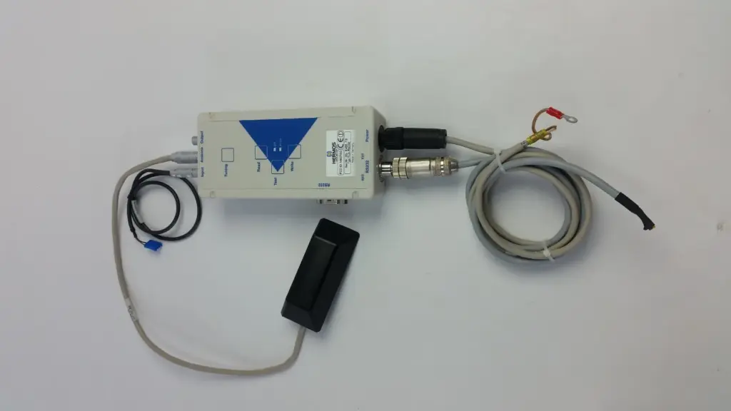Hermos TLG-RS232 transponder reader with flat antenna and connecting cables