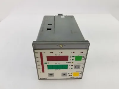 Siemens SIPART DR19 6DR1900-4 digital process controller, front view