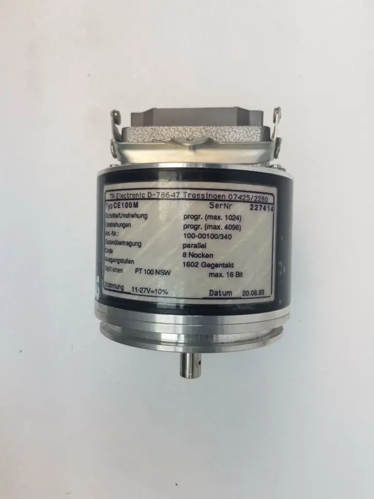 TR Electronic CE100M absolute encoder 100-00100/340 with rear connector, front view of label
