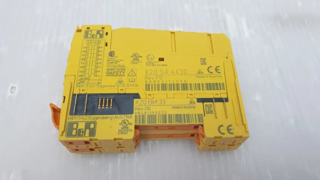B&R X20 SA 4430 Rev. F0 safety analog input module on X20 BM 33 Rev. D0 bus module