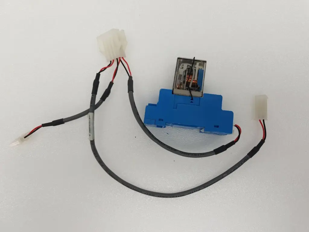 Finder 56.32.9.024.0070 relay on blue DIN-rail socket with grey cable harness and white connectors