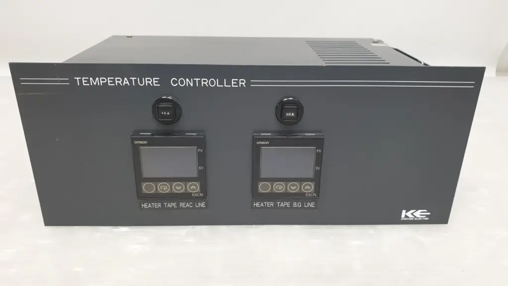 KE Kokusai Electric temperature controller front panel with two Omron E5CN controllers