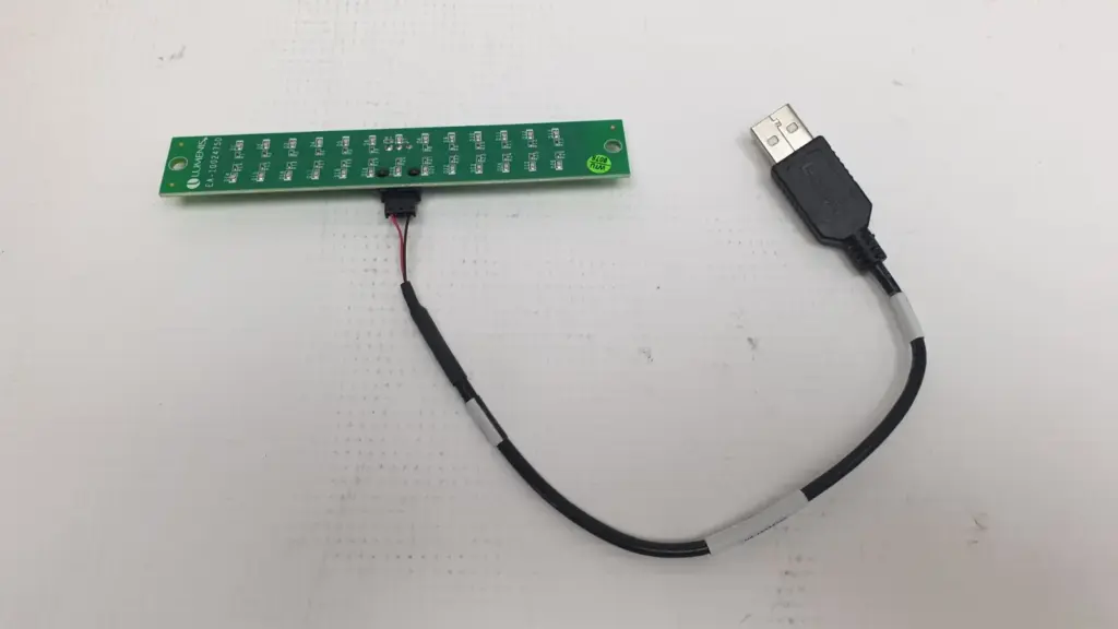 Lumenis EA-10024750 board with lead to a USB Type-A plug