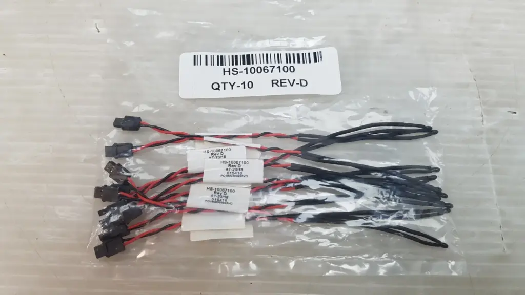 Bag of 10 Lumenis HS-10067100 Rev D harness cables, red and black twisted pair