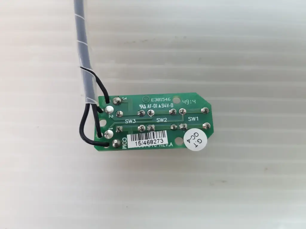 Lumenis ResurFX tip detect board SA-1146280, solder side with COM, 1, 2, 3 wires