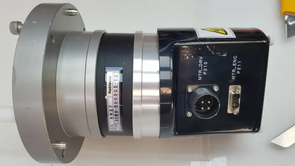 Nabtesco 3D80-000005-V3 motor unit with mounting flange, MTR_DRV P210 and MTR_ENC P211 connectors