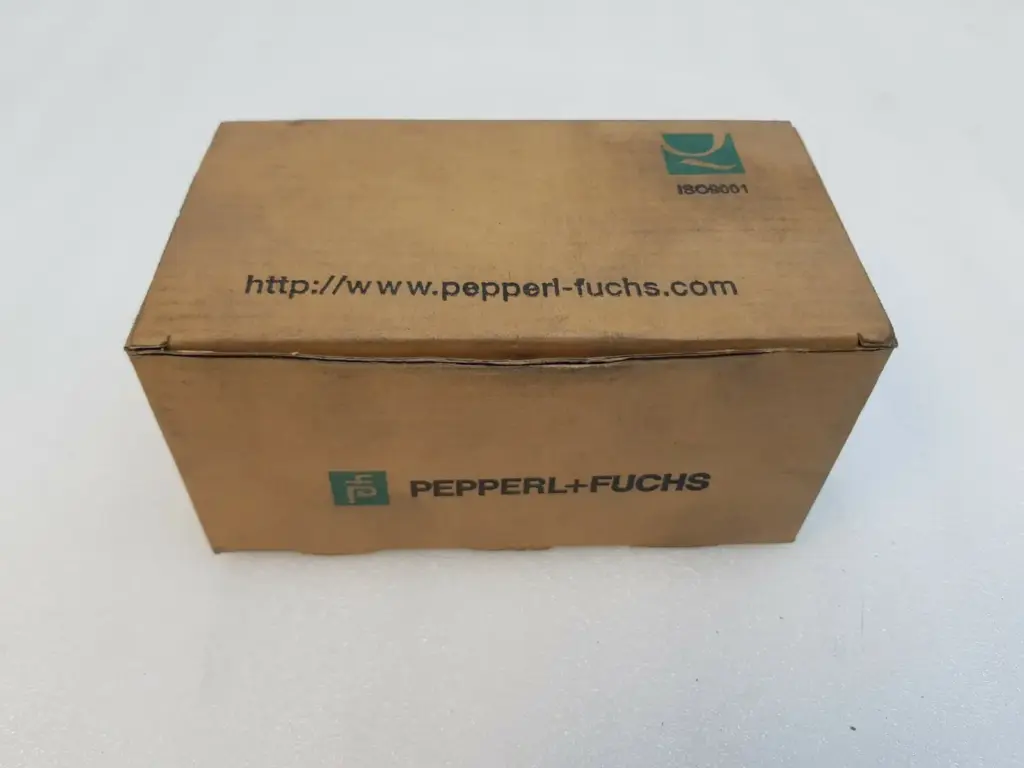 Pepperl+Fuchs box for the WE77/Ex-2 switch amplifier, ISO 9001 logo