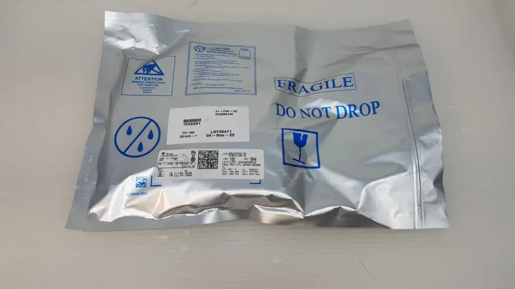 Sealed Texas Instruments moisture barrier bag of OPA4131UA/1K op amps with TI label Q 100 and MSL caution label