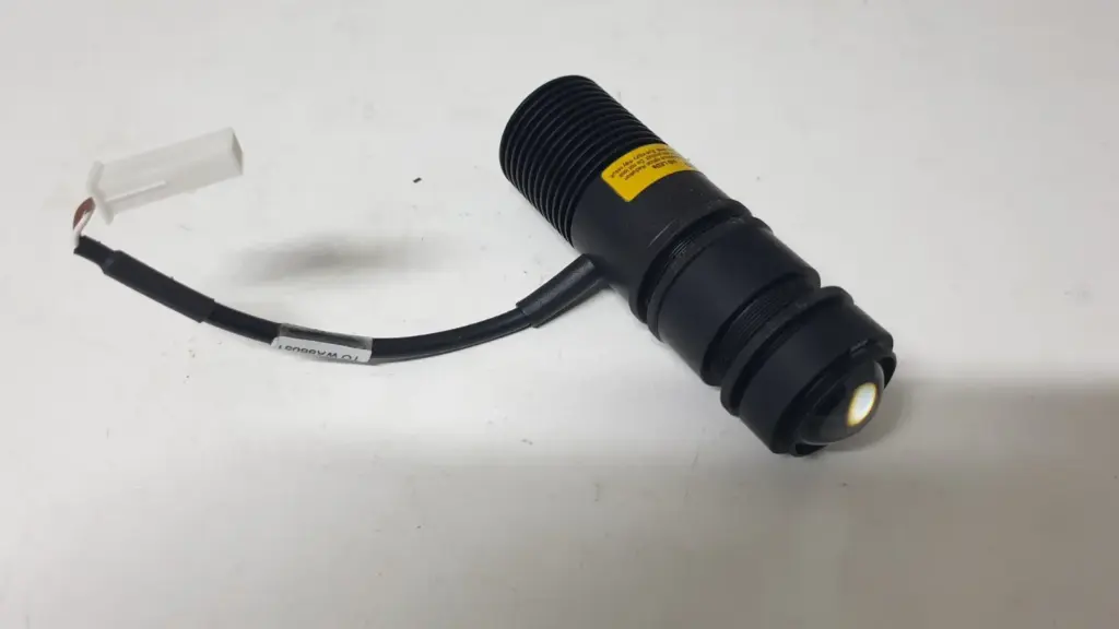 Thorlabs M660L4 660 nm mounted LED with lens assembly and cable with white plug