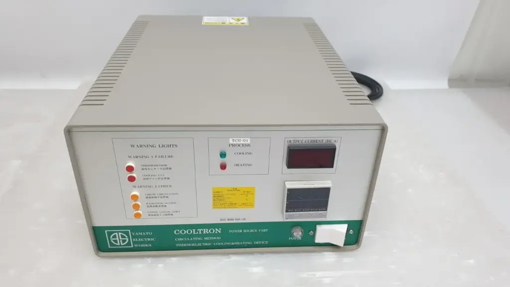 Yamato Electric Works Cooltron SVC-803A-X2A-US thermoelectric power source, front view